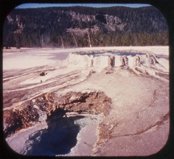 Yellowstone Nat'l Park , Wyoming - Gold Center View-Master Reel - vintage - (128c) Reels 3dstereo 